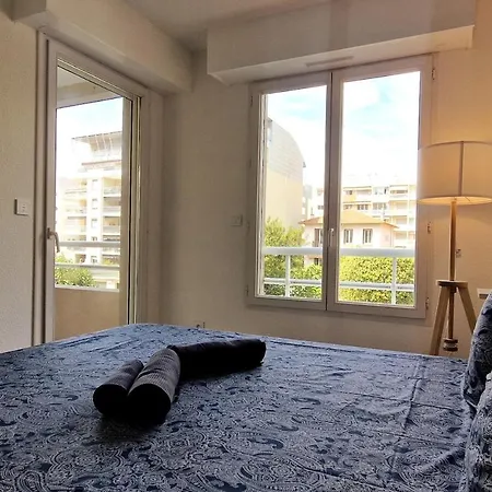 Beautiful 2p 39 M2, Ac, Balcony *