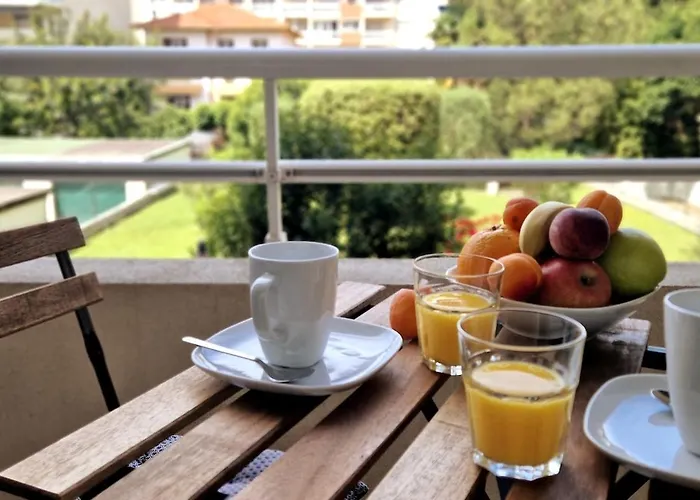 Beautiful 2p 39 M2, Ac, Balcony شقة